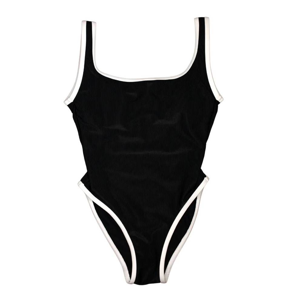 LainSnow Ocean Isle One Piece- Black XL